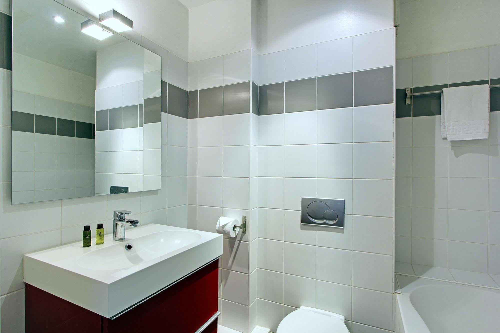 باريس Short Stay Group Museum View Serviced Apartments المظهر الخارجي الصورة